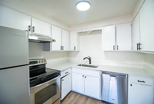 Floor plan 2 Bed 1.5 Bath - Unit 19