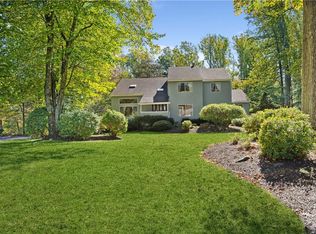 9 Nathalie Ct, Cortlandt Manor, NY 10567