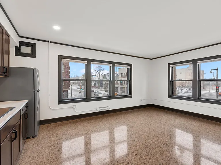 Concordia 27 Apartments - Free 1G Internet & Parking — Photo 41