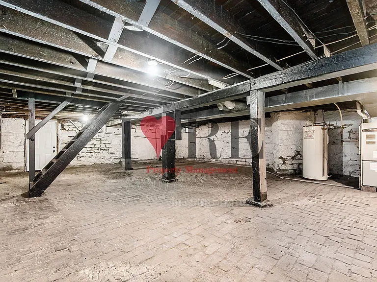 158 Dakota Ave — Photo 31