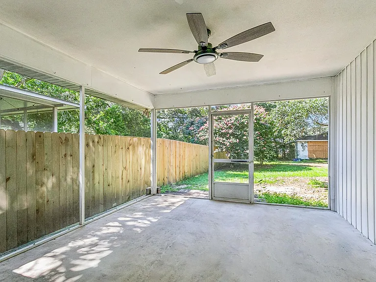 3780 Nobles St — Photo 16