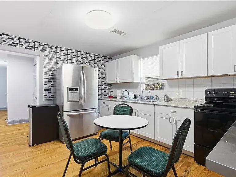 1033 Palmetto Ave SW #2 — Photo 3
