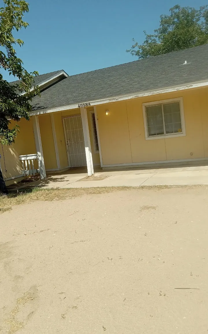 3 bed, 1322 sqft, $2,280 — Photo 1