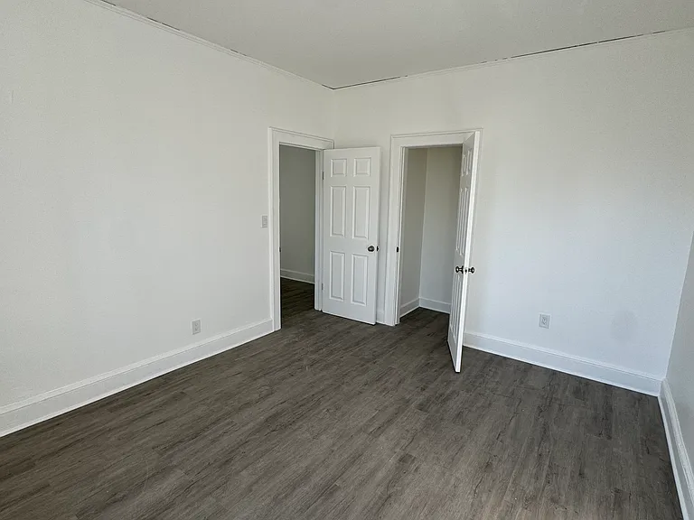 170 Elmora Ave #8 — Photo 2