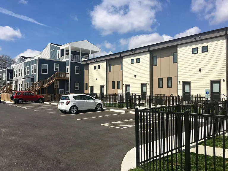 1300 McDonough St #5 — Photo 15