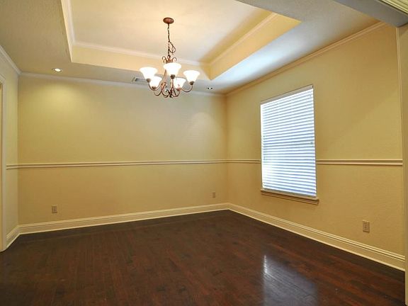 5th image of 1807 Glen Valley Dr
