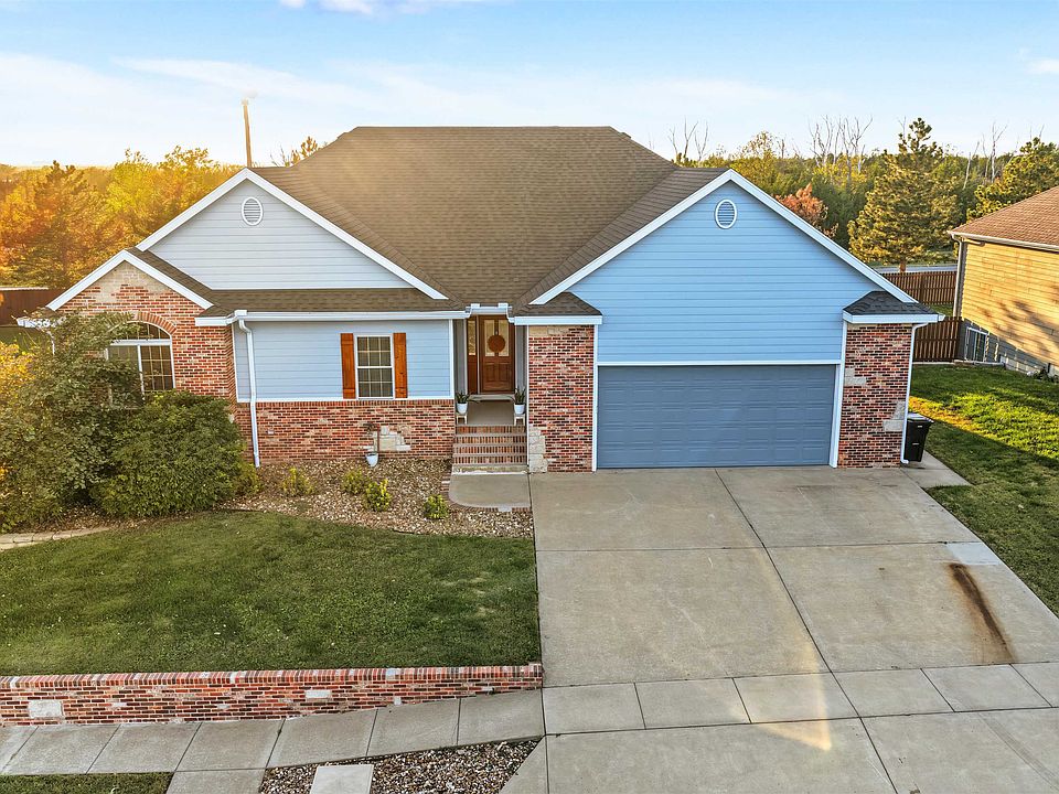 1st image of 2208 Brookefield Dr