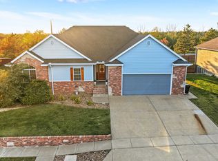 2208 Brookefield Dr, Salina, KS 67401