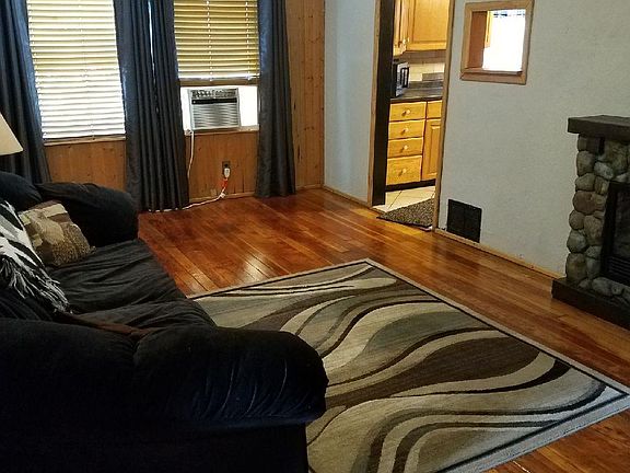4th image of 3820 Saint Joseph Ct