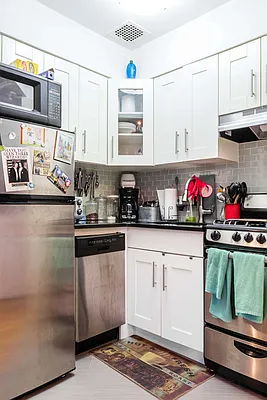 Rented by Smart City Real Estate LLC | media 11