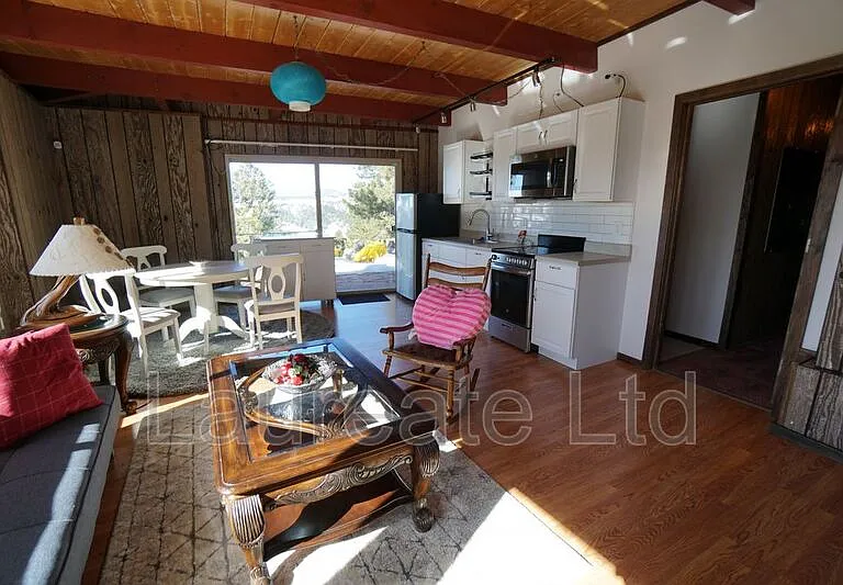 241 Zephyr Ave — Photo 2