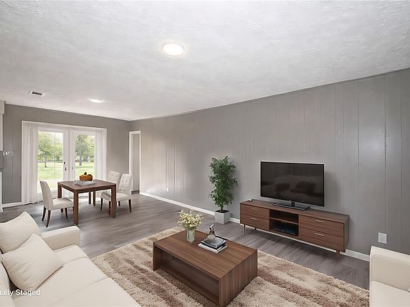 3rd image of 410 S Temple St