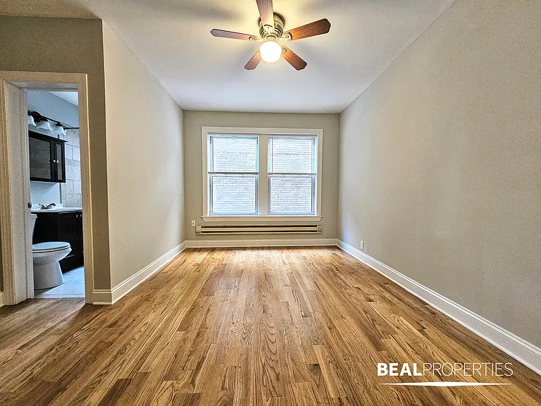 511 West Melrose — Photo 11