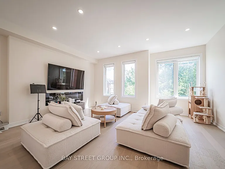 16 Dahlia Rd — Photo 18