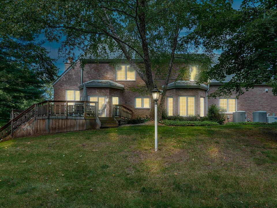 W248S6138 Deerfield CIRCLE, Waukesha, WI 53189 MLS 1850432 Zillow