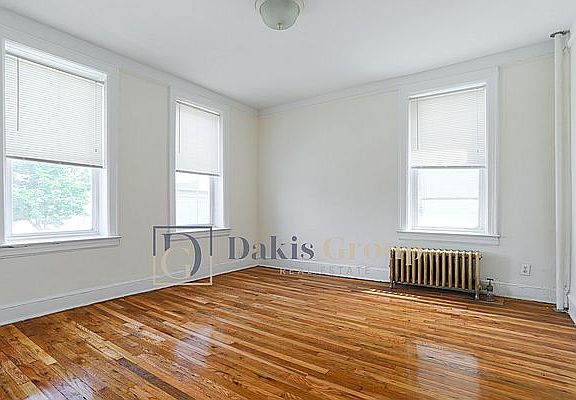 3rd image of 48-02 48th St #Gs9