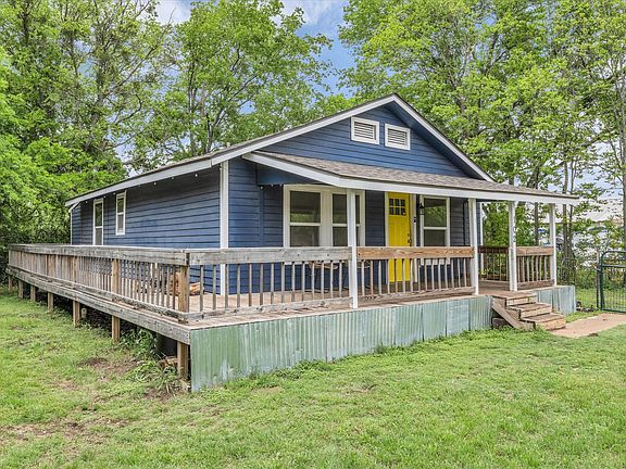 2nd image of 102 Goodwin Ln