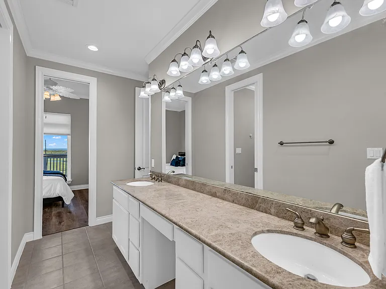 25043 Sausalito Dr — Photo 34
