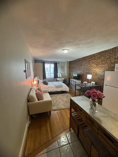 Studio, 480 sqft, $2,250 — Photo 1
