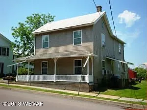 158 Main St photo 1