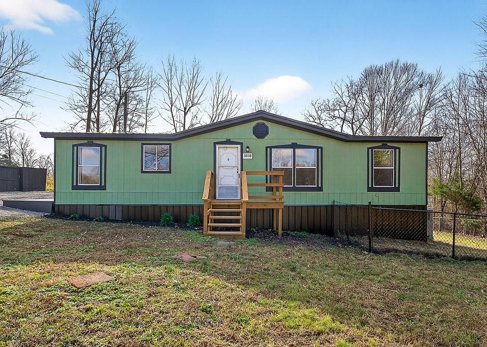 1st image of 3010 Oakdale Dr