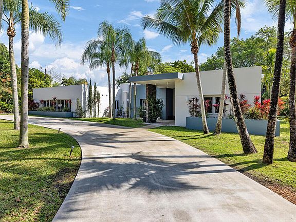 2nd image of 12301 SW 107th Avenue