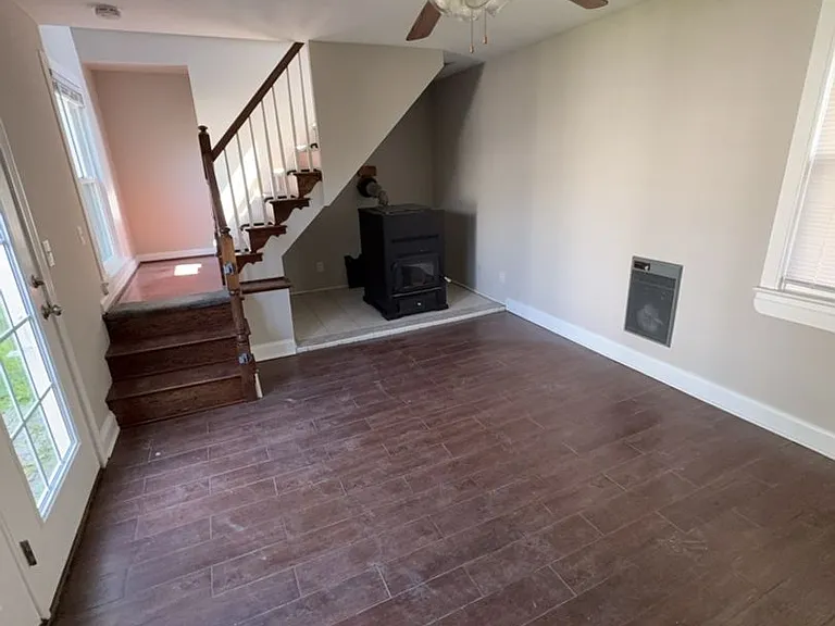 547 Munroe Cir — Photo 4