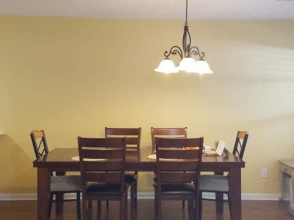 5th image of 2428 E University Dr APT 908