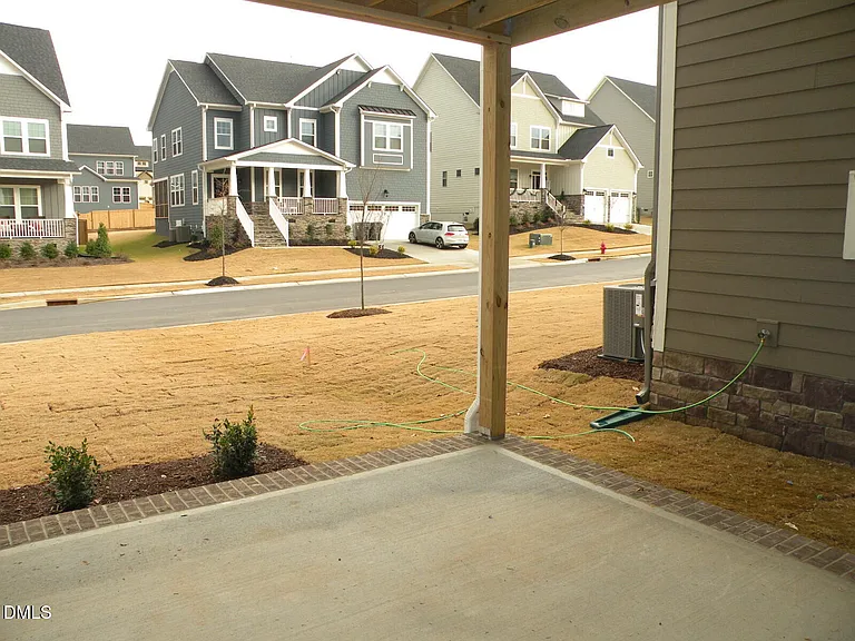 132 Tree Hill Ln — Photo 22