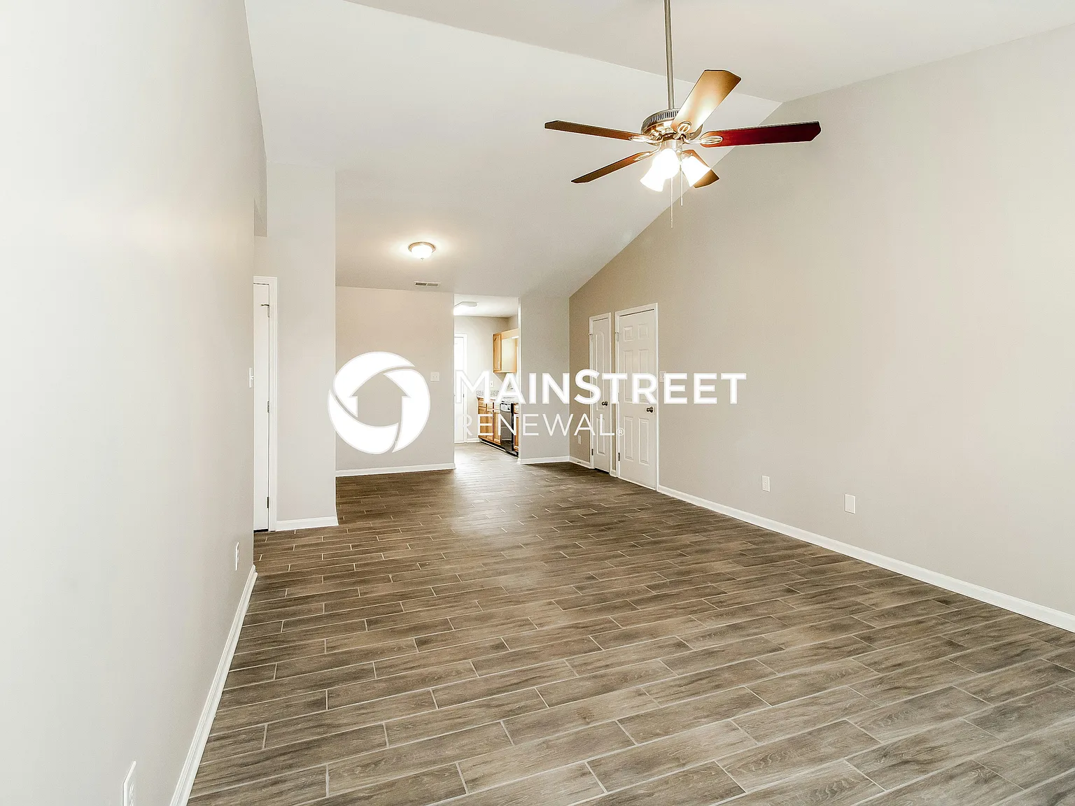 4201 Smith Farm Ln — Photo 4