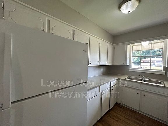 4th image of 1409 N Gibson Cir