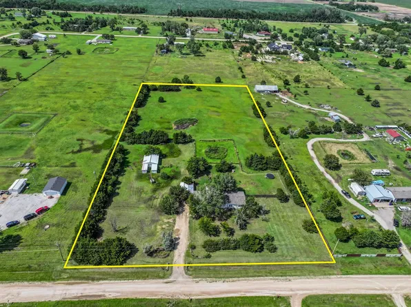 9224 W 82nd St N, Valley Center, KS 67147