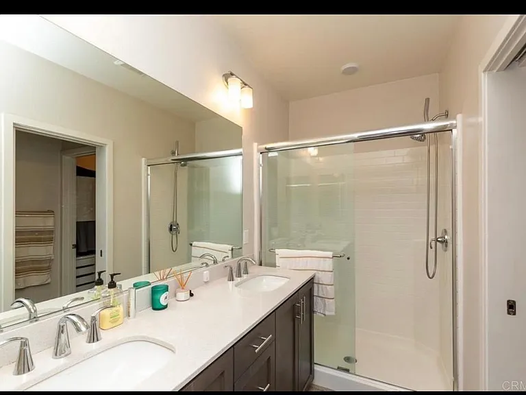 877 Blackstone Dr — Photo 27