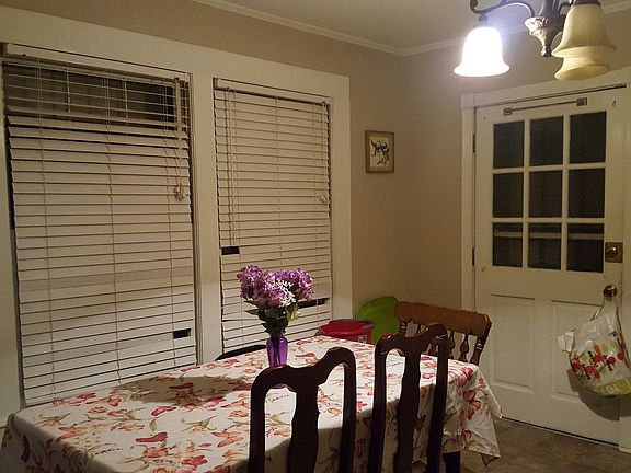 EXTRA ROOM/DINING/OFFICE