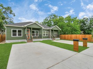 4909 Higgins St #A, Houston, TX 77033