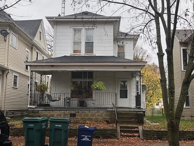 59 S 15th St photo 1