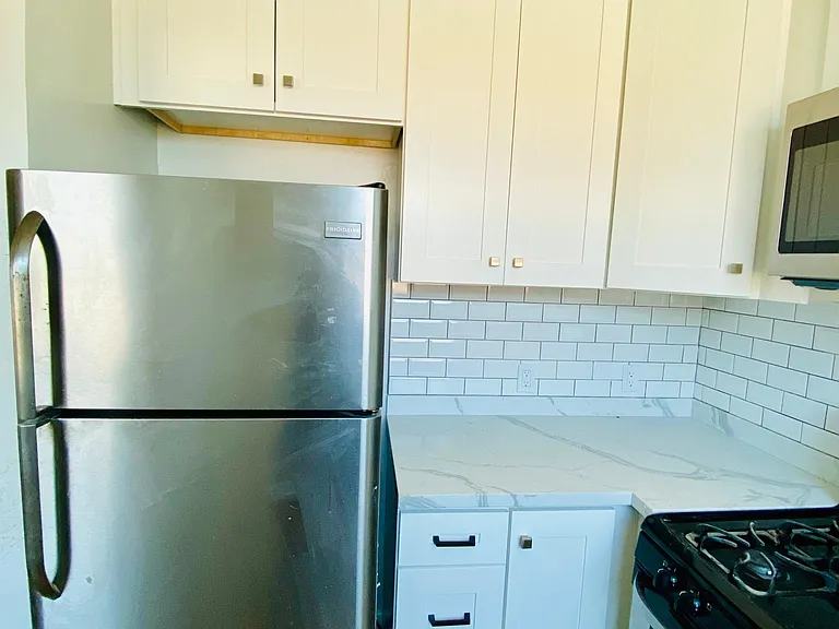 4131 Wilson Ave — Photo 8