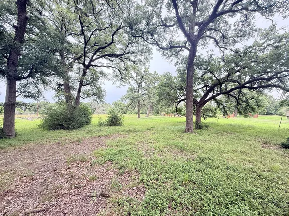 Wannabe Rd, Bryan, TX 77808