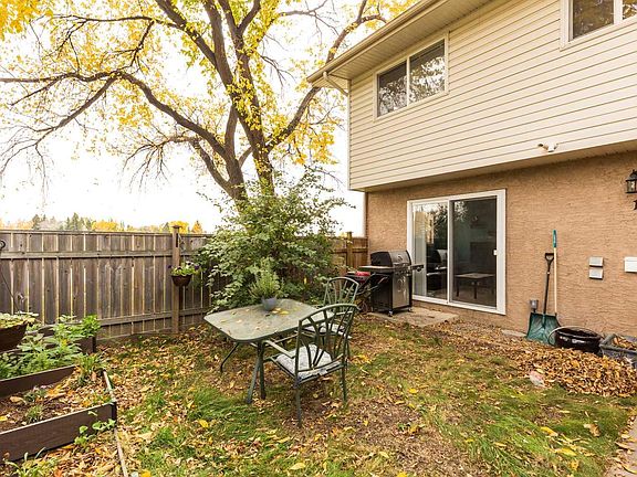 3rd image of 1915 18th Ave N #1