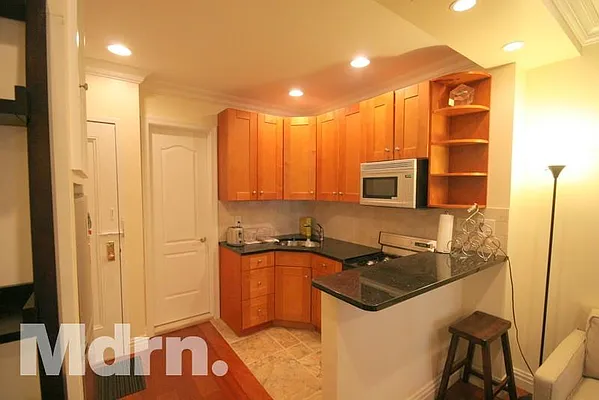 Rented by Mdrn Residential | media 1