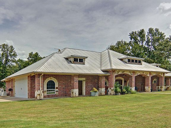 3rd image of 931 County Road 3118