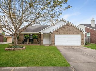 7034 Redwood Falls Dr, Pasadena, TX 77505