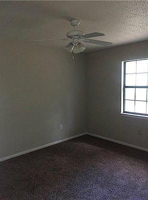 4th image of 11365 Memphis Ave