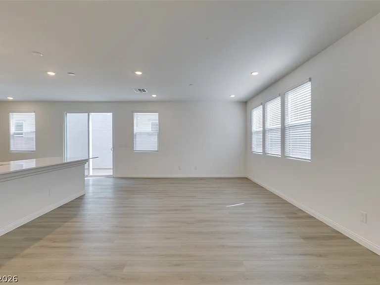 9133 Vesey Ave — Photo 18