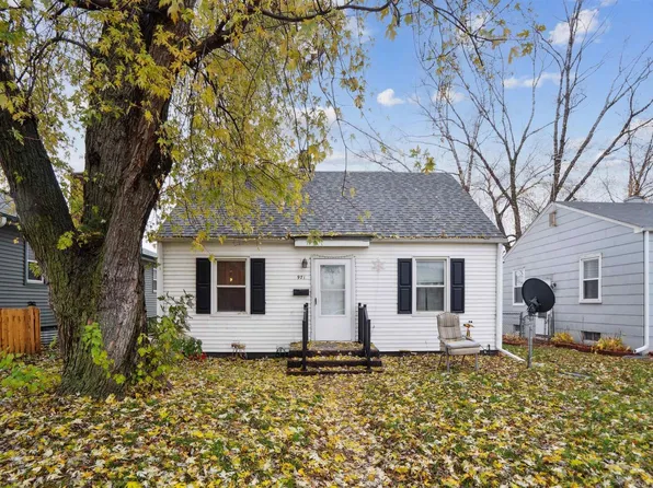 971 S Concord St, Davenport, IA 52802