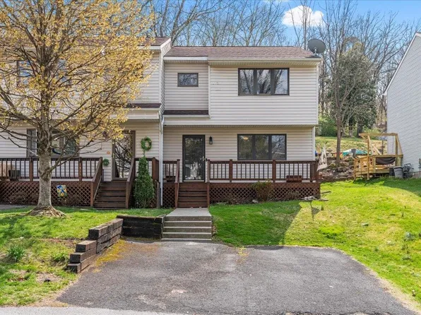 1420 5th St, Waynesboro, VA 22980