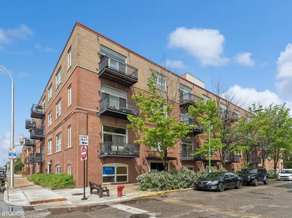 2806 N Oakley Ave APT 407, Chicago, IL 60618