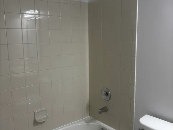 15132 Santander Dr, Gainesville, VA 20155
