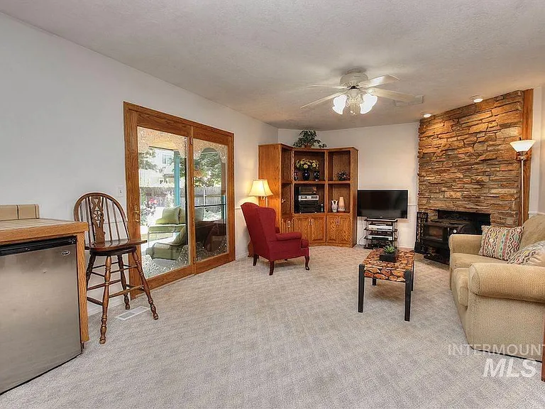 5205 W Waterwheel Dr — Photo 2