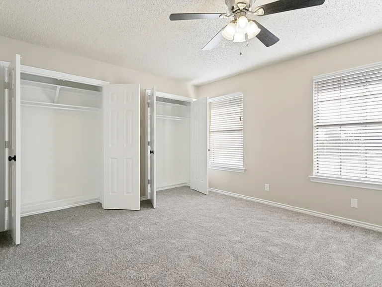 2306 Birchbrook Ct — Photo 16